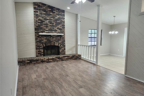 House in Spring Hill, Florida 3 bedrooms, 149.48 sq.m. № 1631696 - photo 3