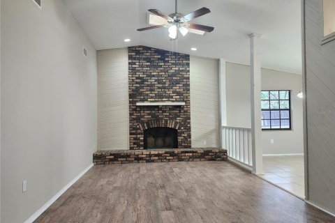 House in Spring Hill, Florida 3 bedrooms, 149.48 sq.m. № 1631696 - photo 4