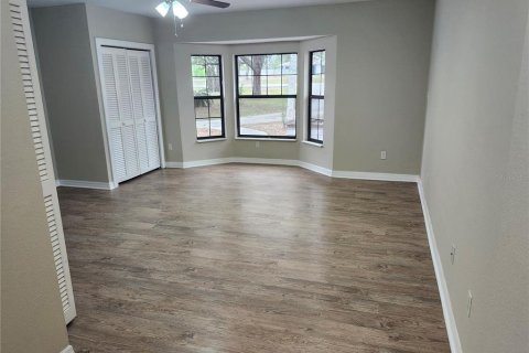 House in Spring Hill, Florida 3 bedrooms, 149.48 sq.m. № 1631696 - photo 13