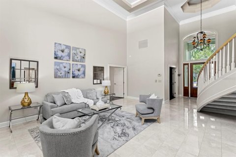 House in Tampa, Florida 5 bedrooms, 506.78 sq.m. № 1673335 - photo 12