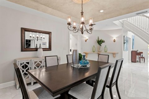 House in Tampa, Florida 5 bedrooms, 506.78 sq.m. № 1673335 - photo 15