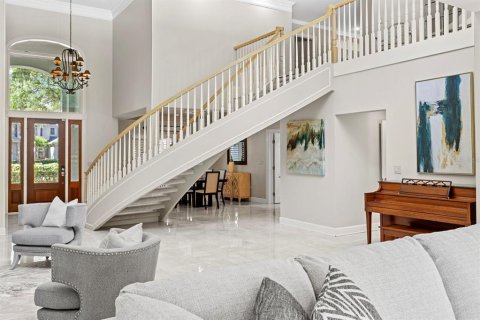 House in Tampa, Florida 5 bedrooms, 506.78 sq.m. № 1673335 - photo 21
