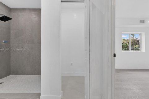 Villa ou maison à louer à Miami, Floride: 4 chambres, 148.64 m2 № 2404235 - photo 28