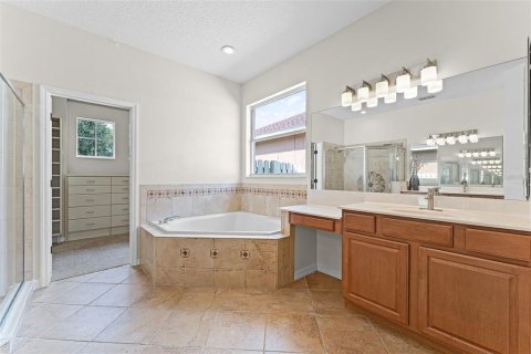 Casa en venta en Orlando, Florida, 5 dormitorios, 265.05 m2 № 1853755 - foto 19