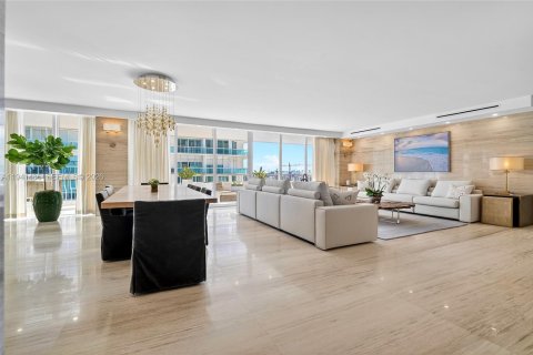 Condominio en venta en Bal Harbour, Florida, 3 dormitorios, 310.29 m2 № 2000431 - foto 6