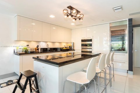 Copropriété à louer à Aventura, Floride: 3 chambres, 168.06 m2 № 1934117 - photo 15