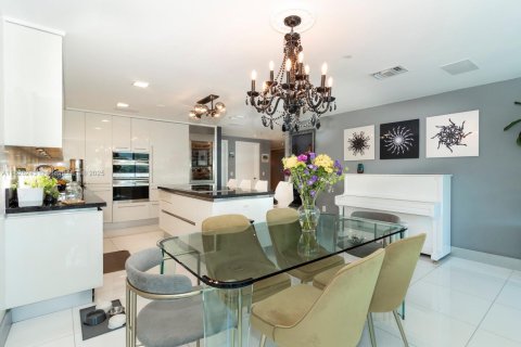 Copropriété à louer à Aventura, Floride: 3 chambres, 168.06 m2 № 1934117 - photo 12