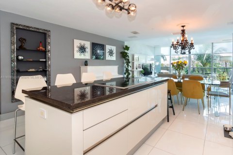 Copropriété à louer à Aventura, Floride: 3 chambres, 168.06 m2 № 1934117 - photo 13