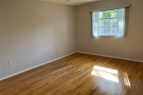 Condo in Sarasota, Florida, 2 bedrooms  № 1528216 - photo 11