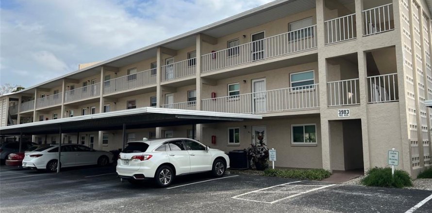 Condo in Sarasota, Florida, 2 bedrooms № 1528216