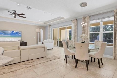 House in Brandon, Florida 5 bedrooms, 299.89 sq.m. № 1878204 - photo 25