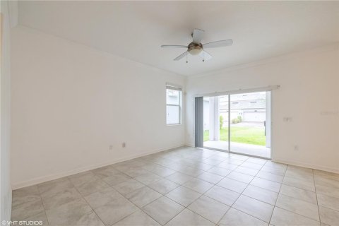 Casa en alquiler en Orlando, Florida, 5 dormitorios, 244.7 m2 № 1914083 - foto 9