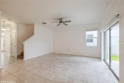 Casa en alquiler en Orlando, Florida, 5 dormitorios, 244.7 m2 № 1914083 - foto 8