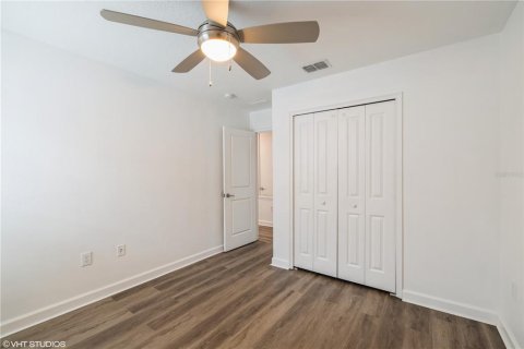 Casa en alquiler en Orlando, Florida, 5 dormitorios, 244.7 m2 № 1914083 - foto 18