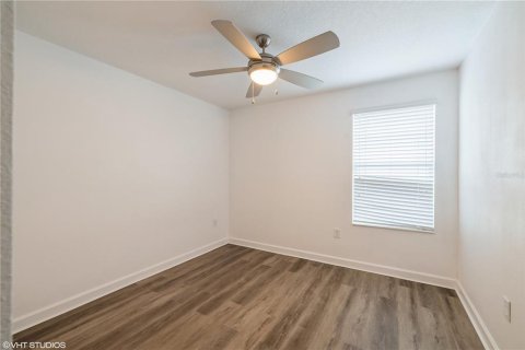 Casa en alquiler en Orlando, Florida, 5 dormitorios, 244.7 m2 № 1914083 - foto 19