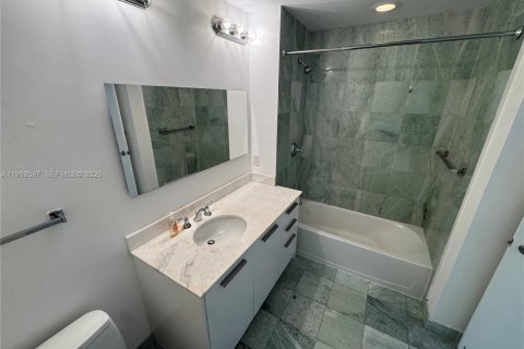 Condo in Miami, Florida  № 1974698 - photo 13