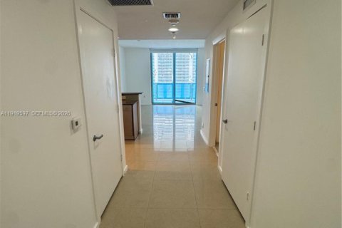 Condo in Miami, Florida  № 1974698 - photo 7