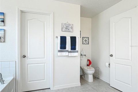 Casa en venta en Davenport, Florida, 3 dormitorios, 205.04 m2 № 1740486 - foto 29