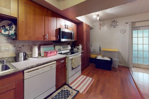 Touwnhouse à vendre à Davie, Floride: 3 chambres, 126.35 m2 № 1818464 - photo 10