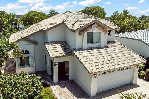 Villa ou maison à vendre à Cutler Bay, Floride: 4 chambres, 189.24 m2 № 2086730 - photo 4