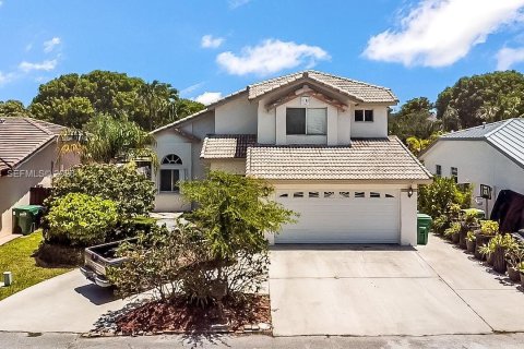 Villa ou maison à vendre à Cutler Bay, Floride: 4 chambres, 189.24 m2 № 2086730 - photo 6