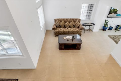 Villa ou maison à vendre à Cutler Bay, Floride: 4 chambres, 189.24 m2 № 2086730 - photo 11