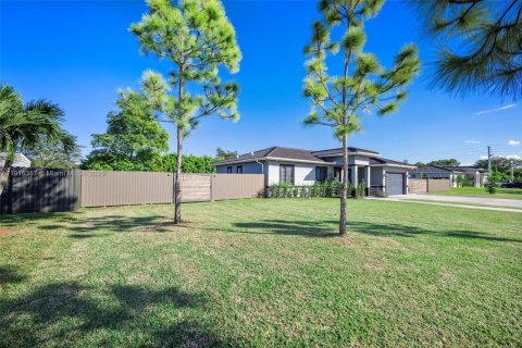 Купить виллу или дом в Хомстед, Флорида 3 спальни, № 1972145 - фото 28