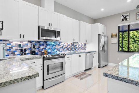 Купить виллу или дом в Хомстед, Флорида 3 спальни, № 1972145 - фото 9
