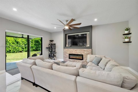 Купить виллу или дом в Хомстед, Флорида 3 спальни, № 1972145 - фото 15