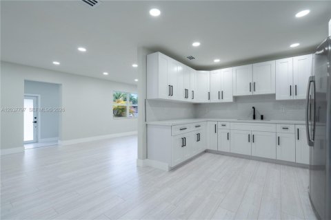 Casa en venta en Homestead, Florida, 3 dormitorios № 2155029 - foto 6