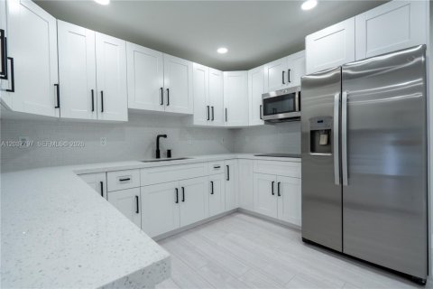 Casa en venta en Homestead, Florida, 3 dormitorios № 2155029 - foto 8
