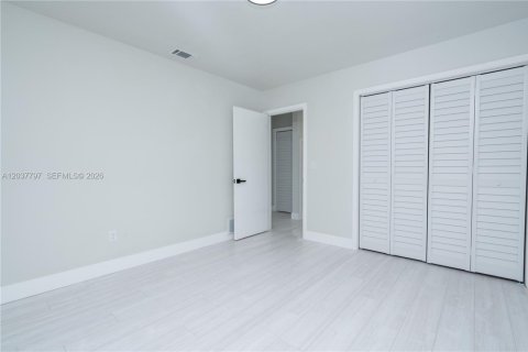 Casa en venta en Homestead, Florida, 3 dormitorios № 2155029 - foto 12
