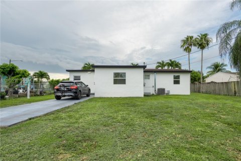 Casa en venta en Homestead, Florida, 3 dormitorios № 2155029 - foto 17