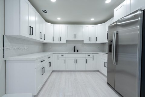 Casa en venta en Homestead, Florida, 3 dormitorios № 2155029 - foto 7
