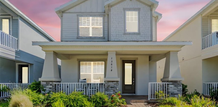 House in Odessa, Florida 3 bedrooms, 201.41 sq.m. № 1721059