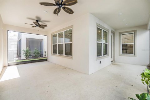 House in Odessa, Florida 3 bedrooms, 201.41 sq.m. № 1721059 - photo 21