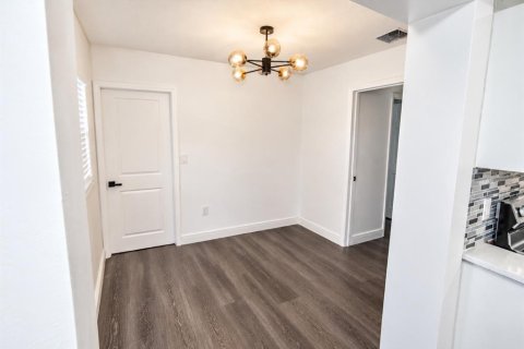 Villa ou maison à vendre à Orlando, Floride: 3 chambres, 103.12 m2 № 2358763 - photo 6
