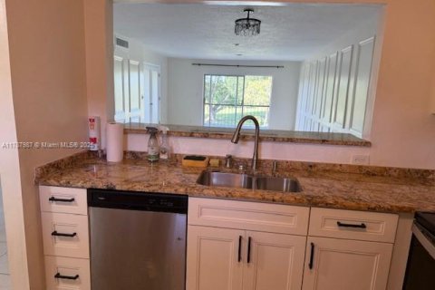 Copropriété à louer à Lauderhill, Floride: 2 chambres, 104.98 m2 № 1962970 - photo 30