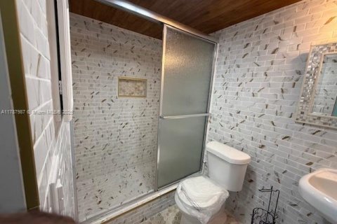 Снять в аренду кондоминиум в Лодерхилл, Флорида 2 спальни, 104.98м2, № 1962970 - фото 23