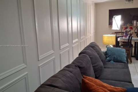 Снять в аренду кондоминиум в Лодерхилл, Флорида 2 спальни, 104.98м2, № 1962970 - фото 4