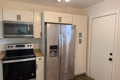 Снять в аренду кондоминиум в Лодерхилл, Флорида 2 спальни, 104.98м2, № 1962970 - фото 10