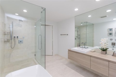 Apartamento en alquiler en North Miami Beach, Florida, 2 dormitorios, 168.8 m2 № 2054645 - foto 5