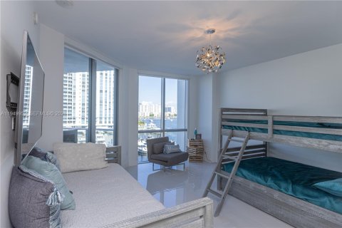Apartamento en alquiler en North Miami Beach, Florida, 2 dormitorios, 168.8 m2 № 2054645 - foto 7