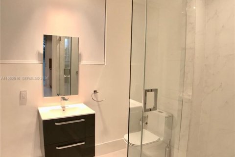 Condominio en alquiler en Miami Beach, Florida, 2 dormitorios, 147.16 m2 № 2006653 - foto 20