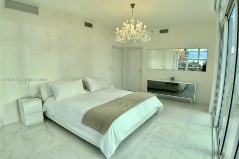 Condominio en alquiler en Miami Beach, Florida, 2 dormitorios, 147.16 m2 № 2006653 - foto 3