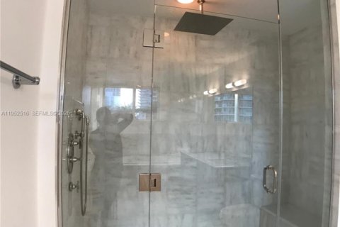 Condominio en alquiler en Miami Beach, Florida, 2 dormitorios, 147.16 m2 № 2006653 - foto 8