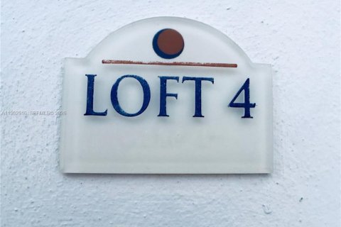 Condominio en alquiler en Miami Beach, Florida, 2 dormitorios, 147.16 m2 № 2006653 - foto 28