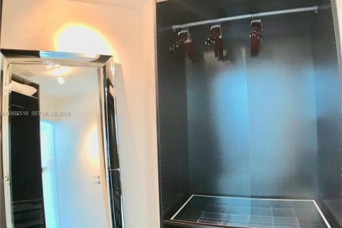 Condominio en alquiler en Miami Beach, Florida, 2 dormitorios, 147.16 m2 № 2006653 - foto 5