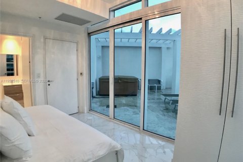 Condominio en alquiler en Miami Beach, Florida, 2 dormitorios, 147.16 m2 № 2006653 - foto 22