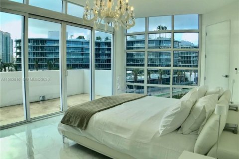 Condominio en alquiler en Miami Beach, Florida, 2 dormitorios, 147.16 m2 № 2006653 - foto 4